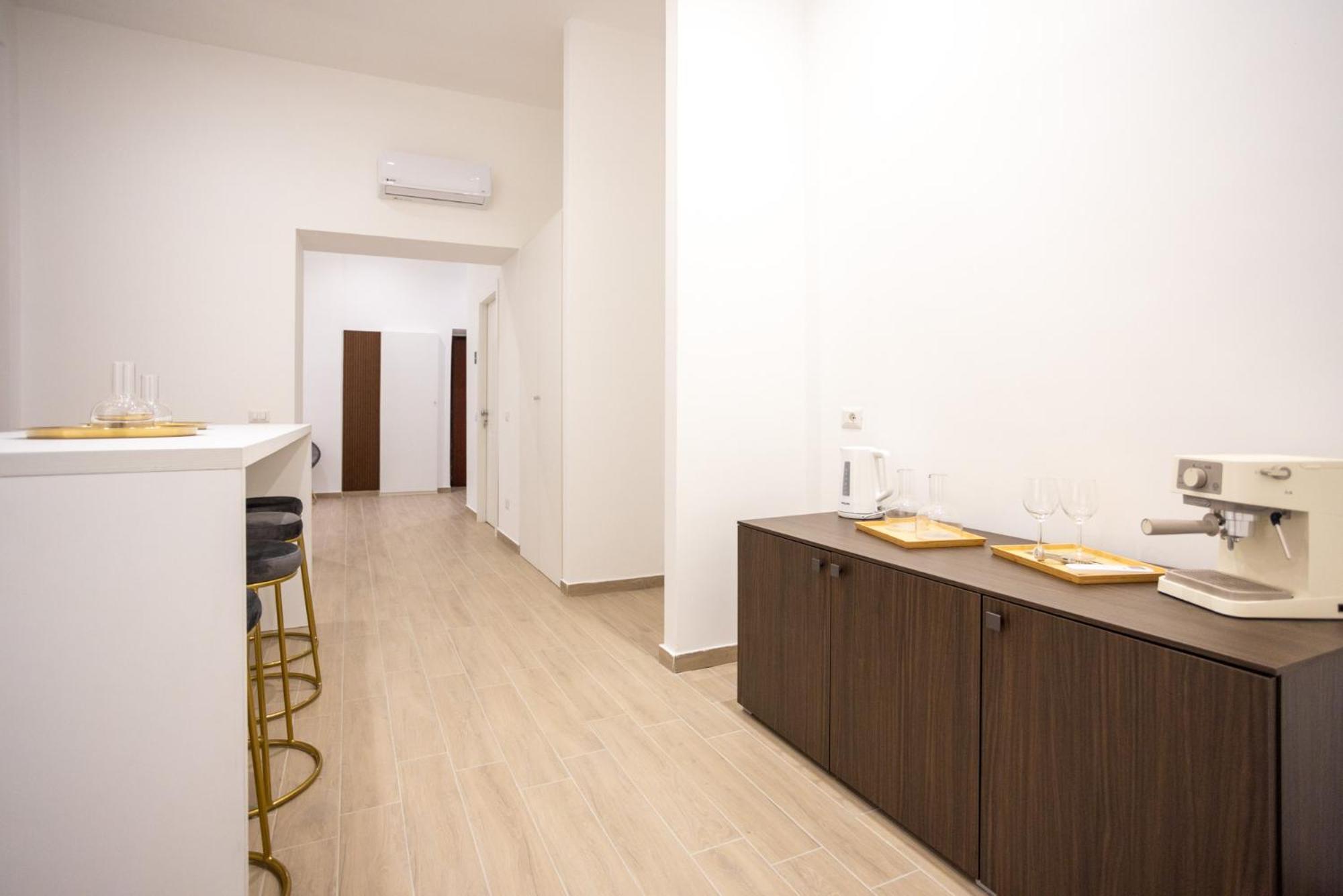 Appartement Palazzo Pepe à Naples Extérieur photo